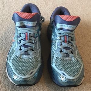 Almost Like New! Great running shoes!